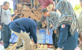 Pengawasan distribusi logistik Pemilu 2024, oleh Bawaslu Kabupaten Semarang.