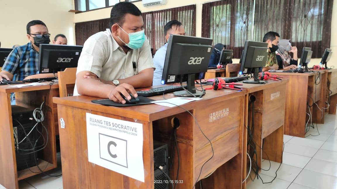 330 Orang Ikuti Tes Tertulis Seleksi Panwascam Kabupaten Semarang