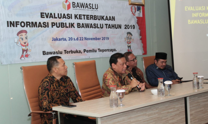 Ketua Bawaslu RI Abhan, Minta Jajaran Bawaslu Pertahankan Prestasi Badan Publik Informatif 2019