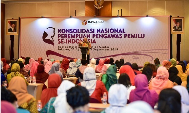 Sekjen Bawaslu dan Wakil Ketua Komisi II Ajak Perempuan Awasi Pilkada 2020