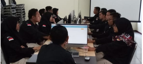 13 Staf PPNPNS Jalani Tes Socrative