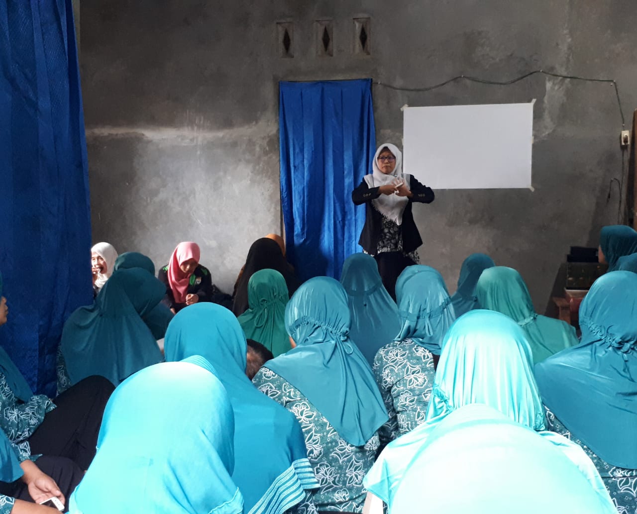 Ibu-Ibu PKK Munding , Tonggak Keluarga Desa Pengawasan