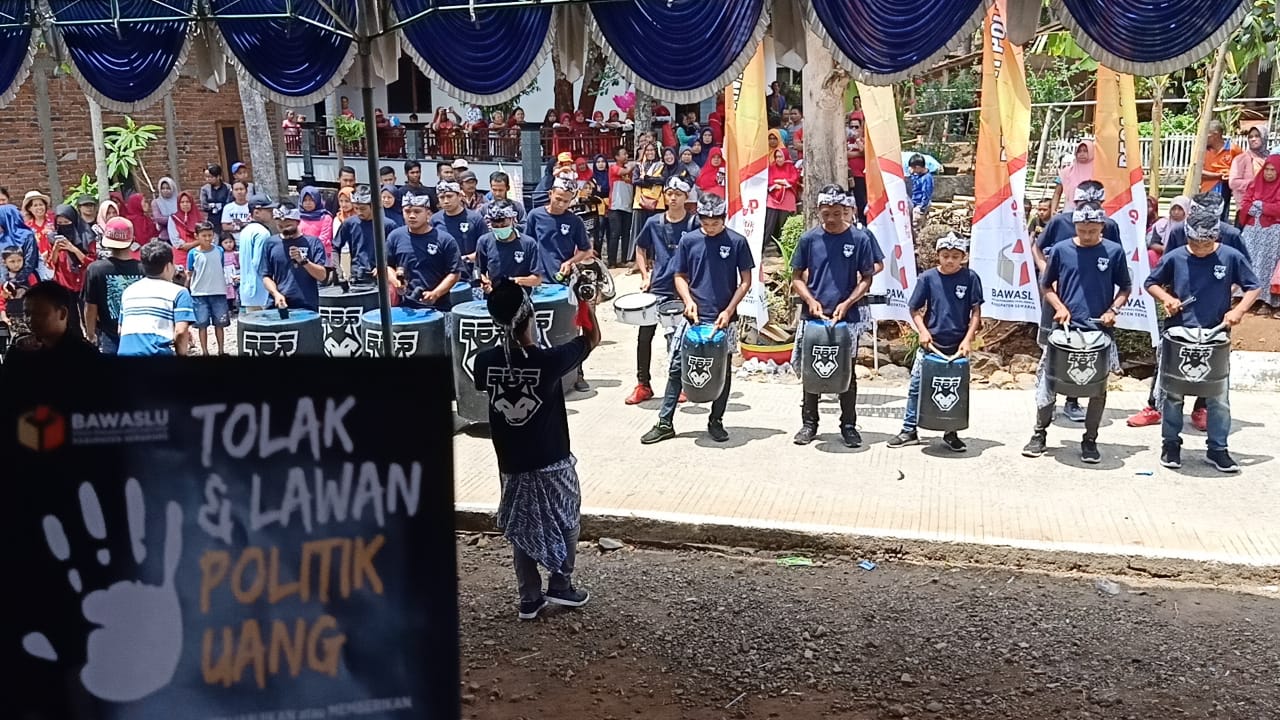 Hingar Bingar Warga Menyambut Launching Desa Anti Politik Uang