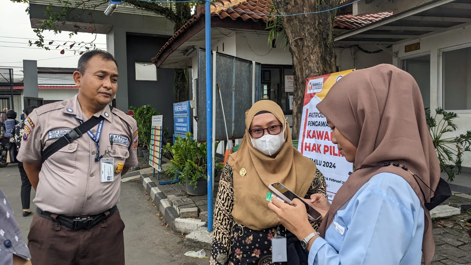 Karyawan USG Trauma Penyalahgunaan Data Diri, Panwascam Pringapus Tetap Gencarkan Sosialisasi