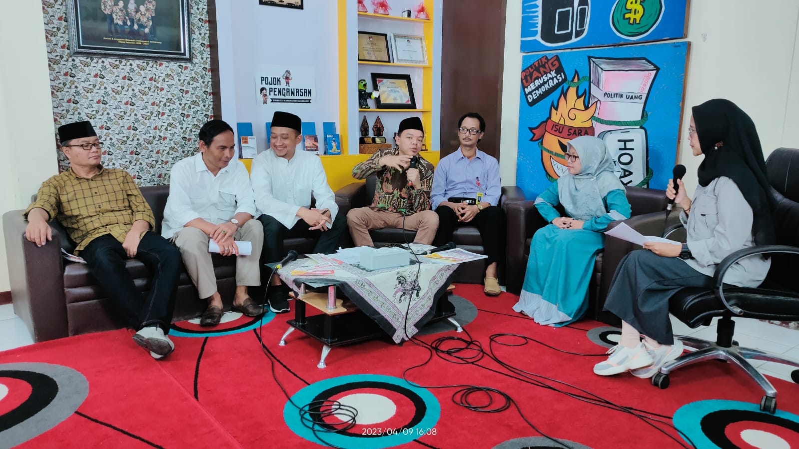 HUT Bawaslu ke-15, Bawaslu Kabupaten Semarang Gelar Khotmil Qur’an, Potong Tumpeng dan Talkshow