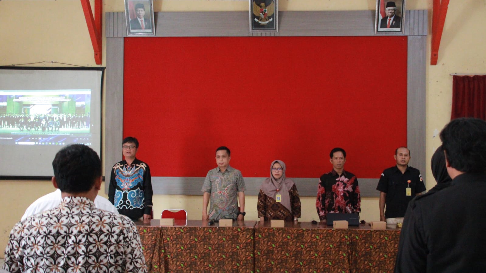 Bahas Netralitas Kades, Perangkat Desa, dan BPD, Bawaslu Gelar Rapat Penyusunan Kajian Hukum Bersama Stakeholder