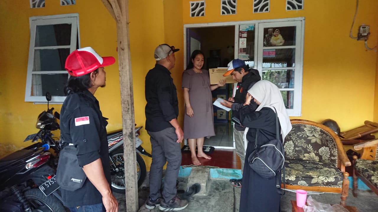 Bertemu Warga Pindahan Saat Patroli Pengawasan, Panwascam Sumowono Sarankan Ini…