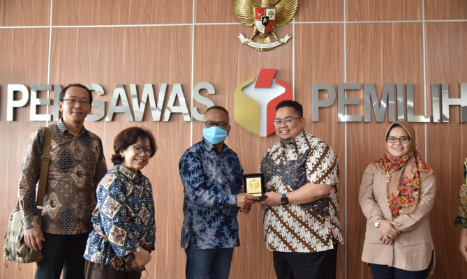 Temui Perwakilan PWI dan IJTI, Bawaslu Ajak Jurnalis Produksi Berita Benar Guna Perangi Hoaks