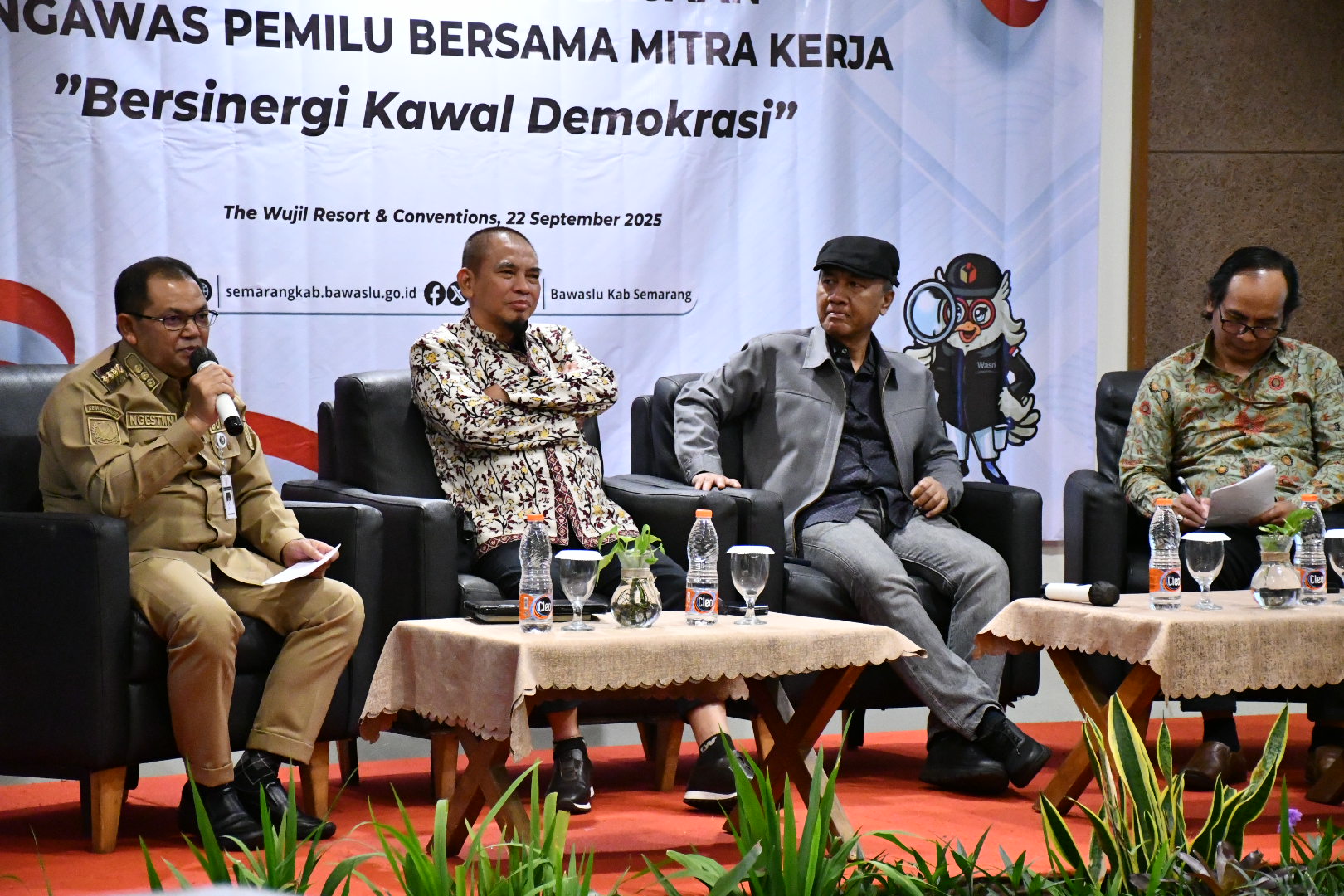 Bupati Semarang Ngesti Nugraha dalam kegiatan Penguatan Kelembagaan Pengawas Pemilu, Senin 22 September 2025