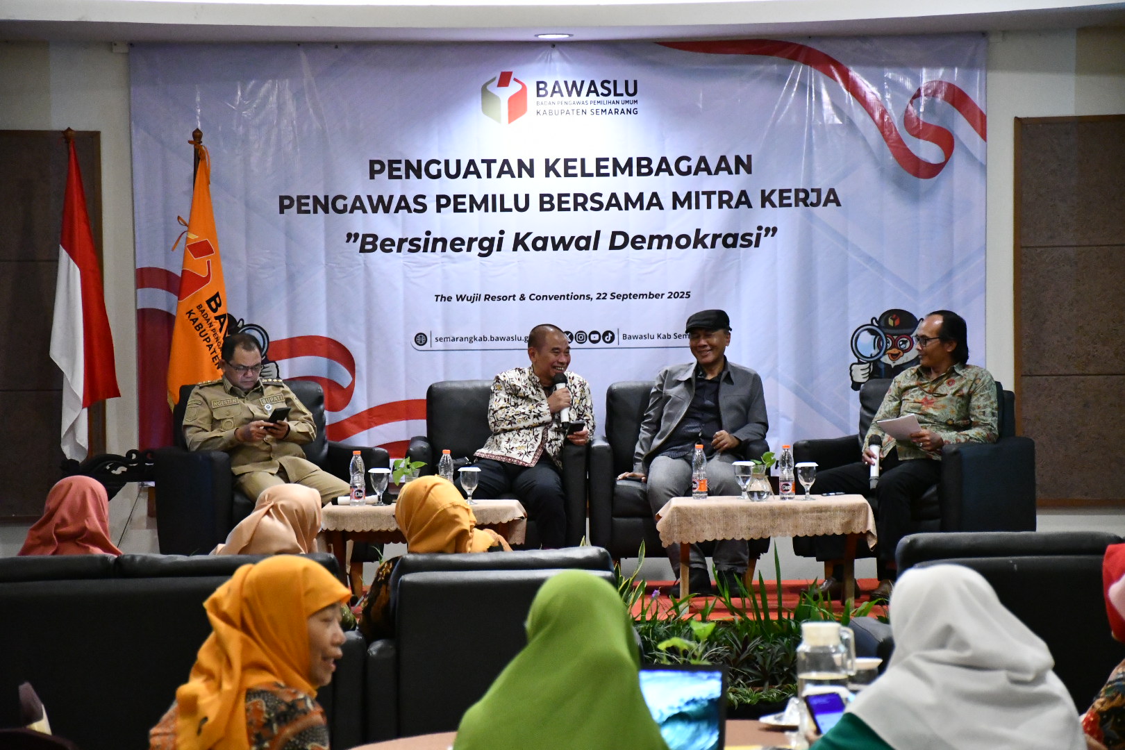 Kegiatan Penguatan Kelembagaan Pengawas Pemilu Bersama Mitra Kerja