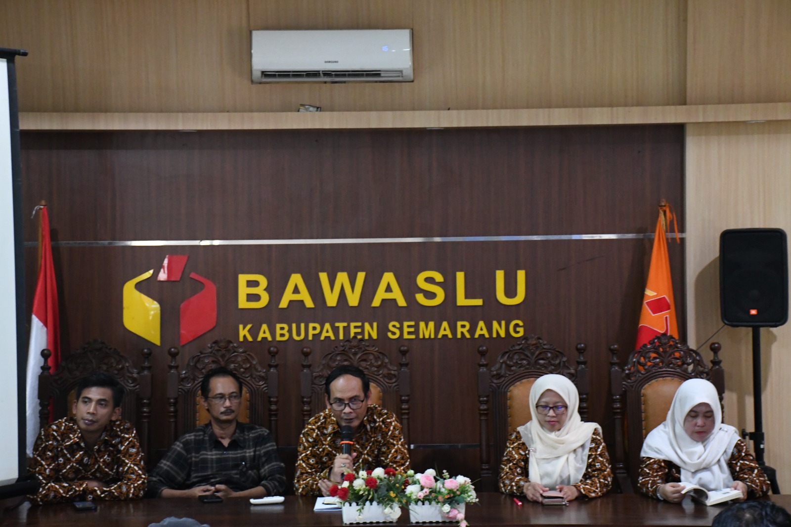 Kegiatan Press Conference Hasil Pengawasan Pemilihan Tahun 2024, Kamis 13 Maret 2025