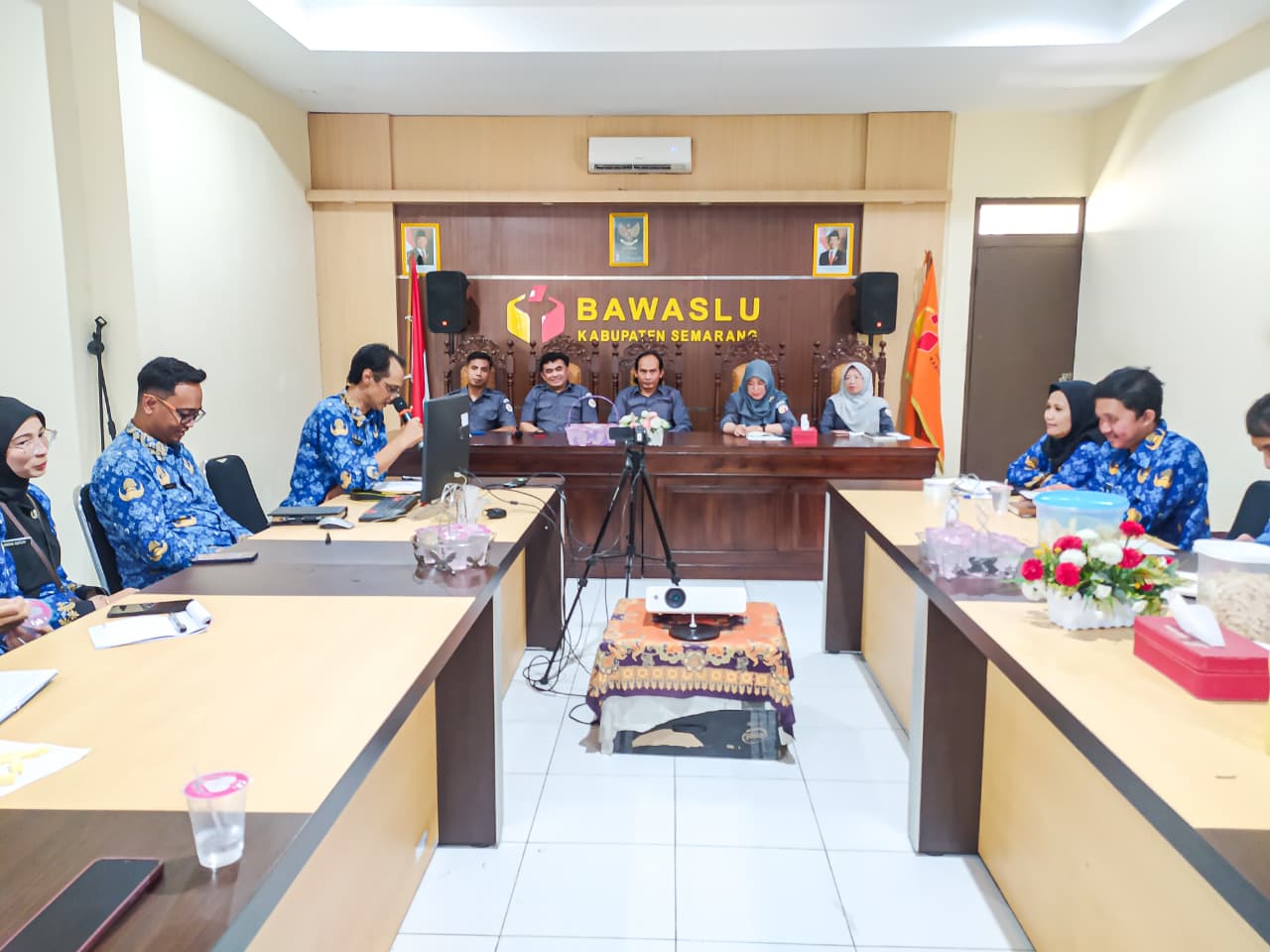 Rapat Rutin Seninan di Bawaslu Kabupaten Semarang