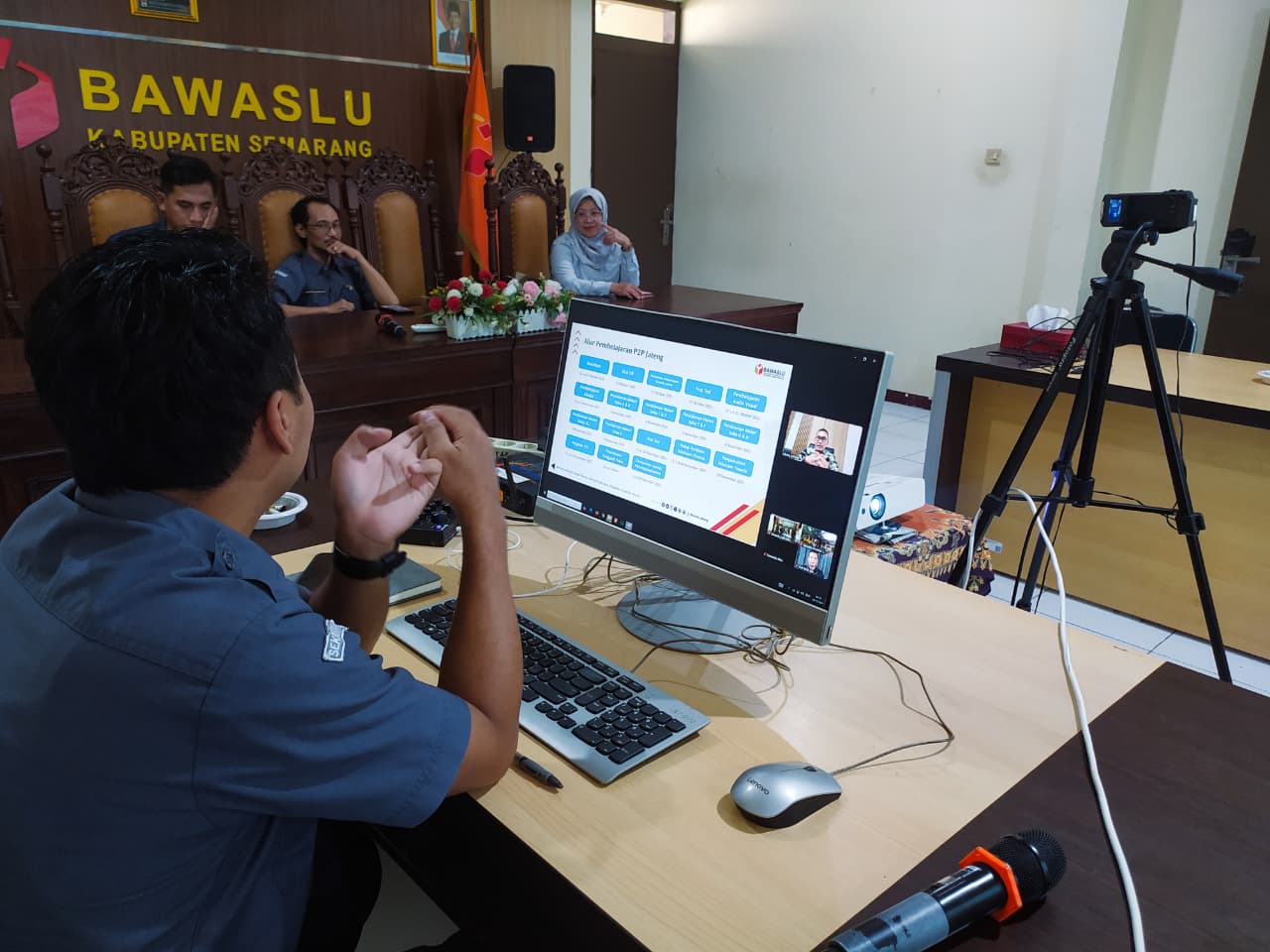 Kegiatan Rapat Evaluasi Pendidikan Pengawas Partisipatif via Daring, Selasa 18 November 2025