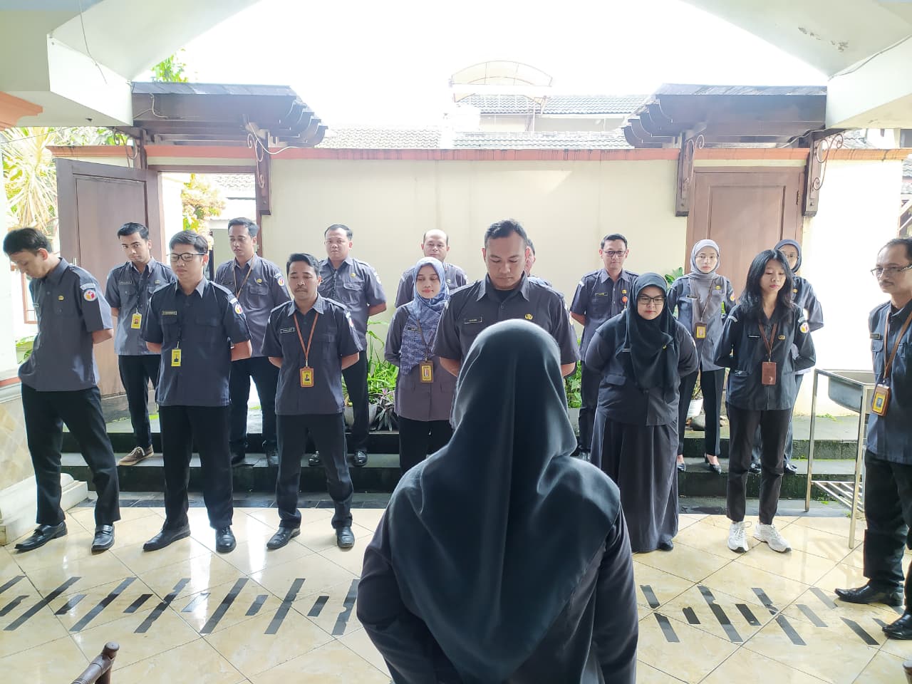 Suasana Apel Pagi Bawaslu Kabupaten Semarang pada 5 Januari 2025.