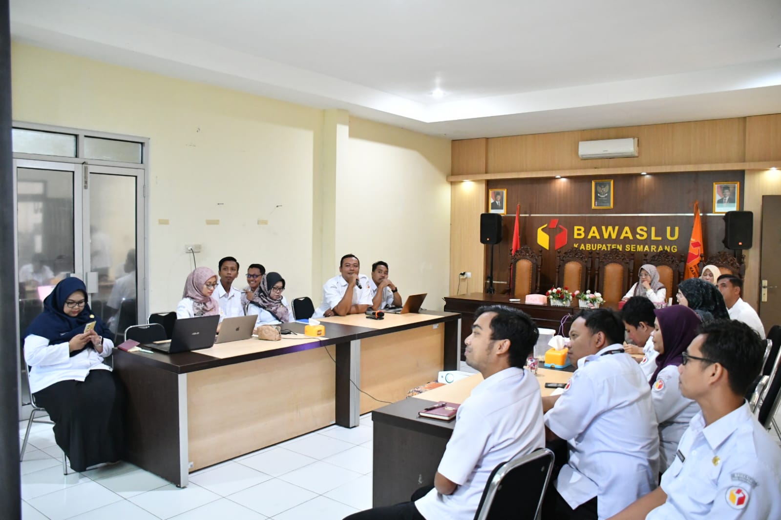 Kegiatan Rabu Smart "Peningkatan Kehumasan" di Kantor Bawaslu Kabupaten Semarang, Rabu 28 Januari 2026
