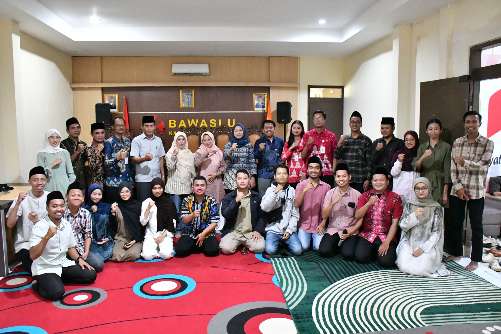 Ketua Bawaslu Kabupaten Semarang Beserta Seluruh Jajaran Pimpinan, Pejabat Struktural dan Staf Teknis Melaksanakan Kegiatan Konsolidasi Demokrasi Bersama Para Mitra Strategis Bawaslu, Kamis, (12/03/2026)