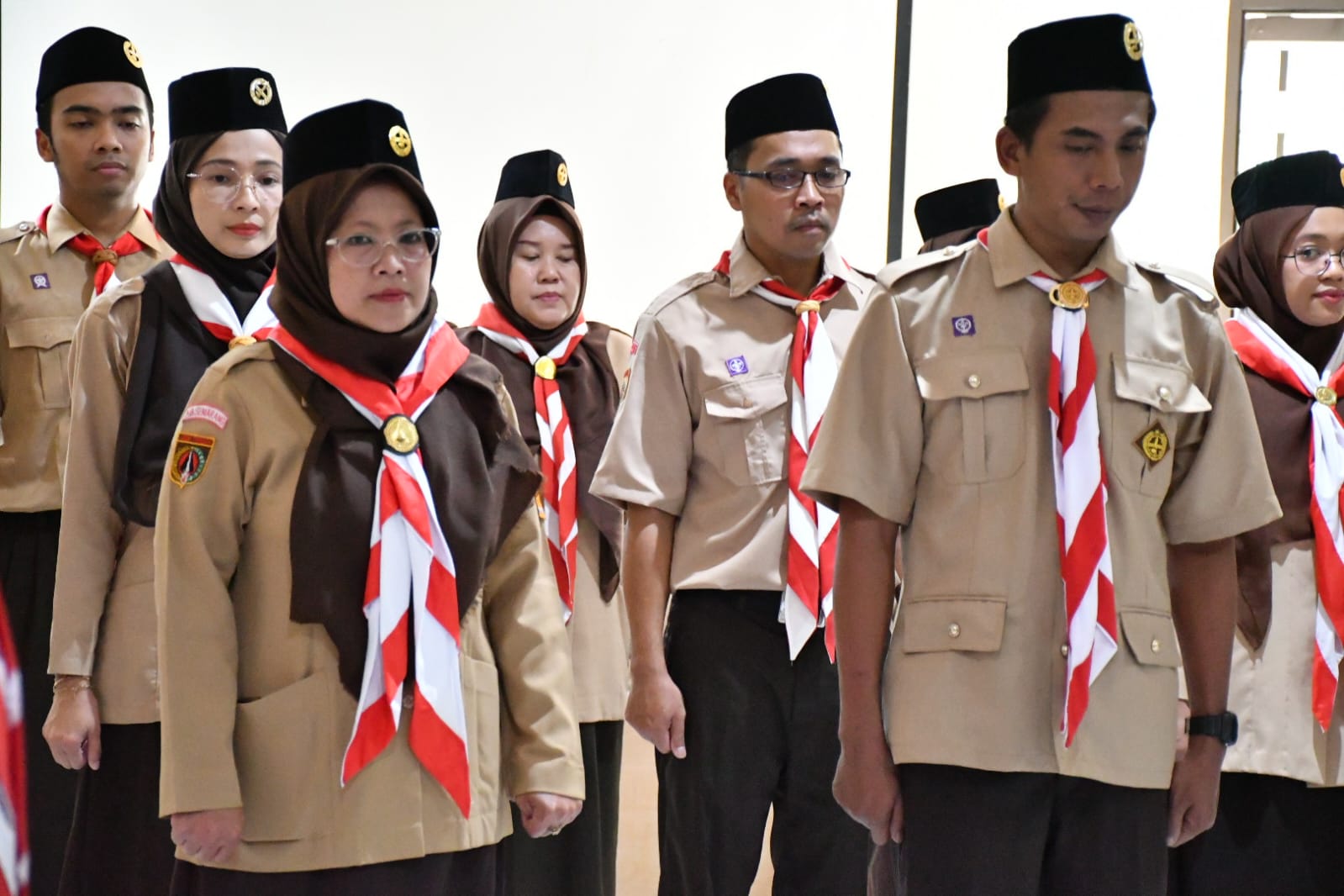 Suasana Pelantikan dan Pengukuhan Mabi dan Pinsaka Adhyasta Pemilu Kwarcab Gerakan Pramuka Semarang di Aula Bawaslu Kabupaten Semarang, Selasa 12 Mei 2026