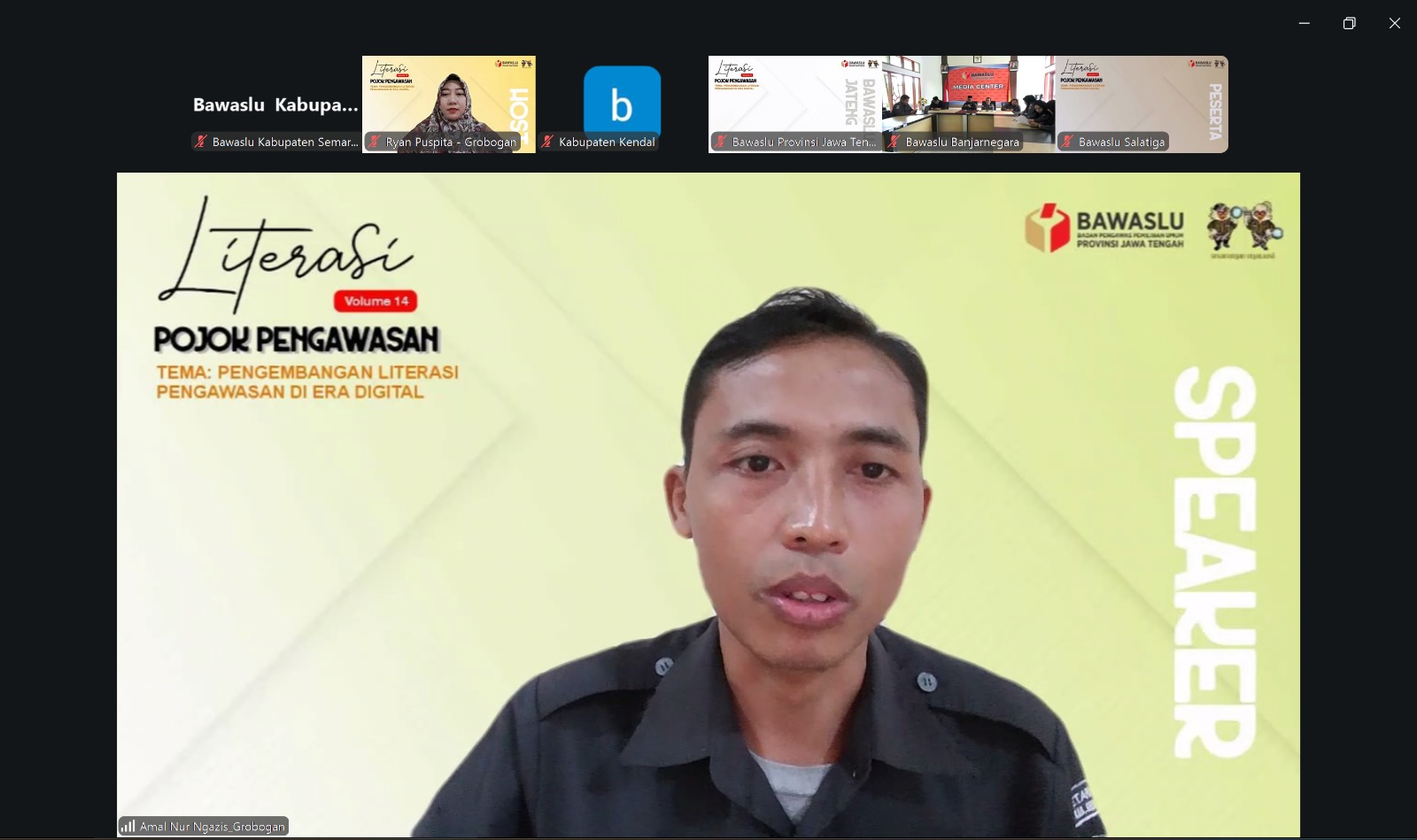 Koordinator Divisi Pencegahan, Parmas dan Humas Bawaslu Kabupaten Grobogan, Amal Nur Ngazis saat menjadi pembicara kegiatan Literasi Pojok Pengawasan Edisi 14 Bawaslu Provinsi Jawa Tengah dengan tema "Pengembangan Literasi Pengawasan di Era Digital", Senin 8 Juni 2026