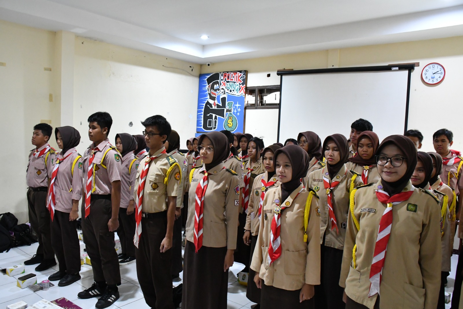 Anggota Saka Adhyasta Pemilu Bawaslu Kabupaten Semarang yang dikukuhkan pada Rabu, 21 Oktober 2026