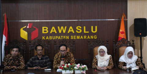 Ketua dan Anggota Bawaslu Kabupaten Semarang