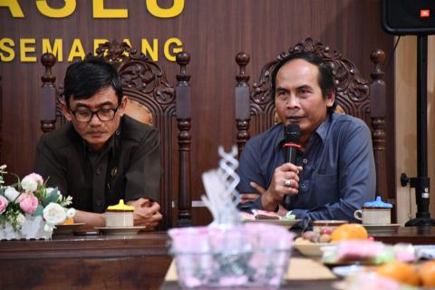 Ketua Bawaslu Kabupaten Semarang, Agus Riyanto dalam penerimaan kunjungan kerja DPRD Kabupaten Semarang, Senin 21 Juli 2025