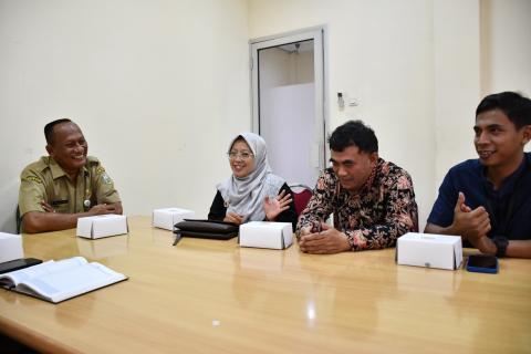 Pimpinan Bawaslu Kabupaten Semarang, Ummi Nu'amah, Nurkus Budiyantomo dan Muharom Al Rosyid pada Audiensi ke Dinas Arpus Kabupaten Semarang, Selasa 21 Oktober 2025