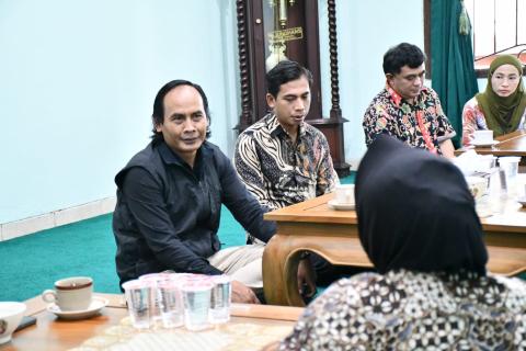 Ketua Bawaslu Kabupaten Semarang dalam kegiatan audiensi dengan Kwartir Cabang Gerakan Pramuka Kabupaten Semarang, Jumat 7 November 2025