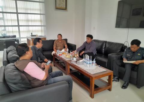 Suasana Konsolidasi Demokrasi Bawaslu Kabupaten Semarang di KPU Kabupaten Semarang, Senin 26 Januari 2026