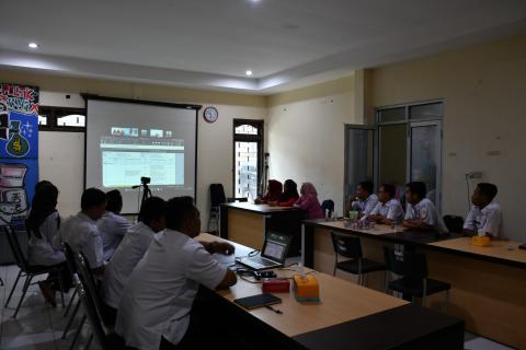 Seluruh ASN Bawaslu Kabupaten Semarang Mengikuti Kegiatan Rabu Smart dengan Tema " Pengisian Sasaran Kinerja Pegawai (SKP) Bagi ASN Bawaslu Kabupaten Semarang", Rabu, (15/04/2026) 