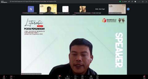 Anggota Bawaslu Kabupaten Kendal, Muhammad Habibi saat menjadi narasumber dalam Kegiatan Literasi Pojok Pengawasan Volume 19: Urgensi IKP Menavigasi Pengawasan Pemilu (Belajar dari Pengalaman Tahun 2024) melalui zoom, Senin 24 Agustus 2026