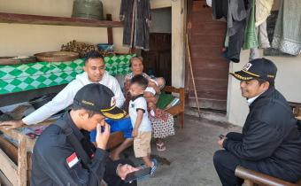 Kawal Hak Pilih, Panwascam Bergas Datangi Pemilih Disabilitas