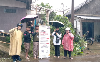 Patroli Pengawasan Kawal Hak Pilih, Panwascam Bandungan Temukan Rumah Belum Ditempel Stiker Coklit