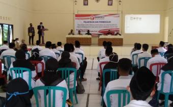 Bawaslu Melantik 2.249 Warga Kabupaten Semarang Jadi Pengawas TPS