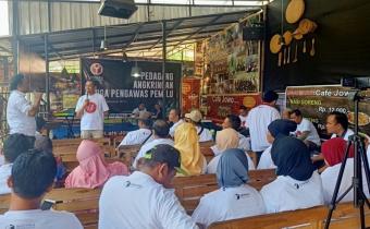 Pedagang Angkringan Juga Pengawas Pemilihan