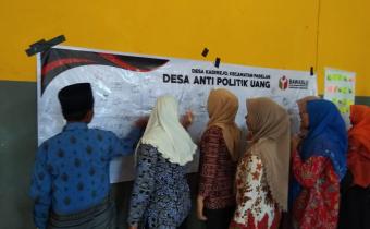 Sosialisasi di Kadirejo, Agus Riyanto : Politik Uang Menjadi Salah Satu Bibit Korupsi