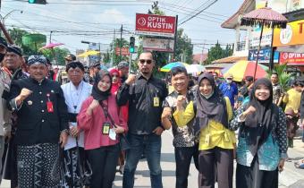 HUT Kabupaten Semarang, Panwascam Ungaran Barat Rayakan dengan Patroli Kawal Hak Pilih