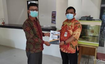 Bawaslu Kabupaten Semarang Serahkan Laporan Layanan Informasi Publik PPID Tahun 2020 Kepada Komisi Informasi Jawa Tengah.