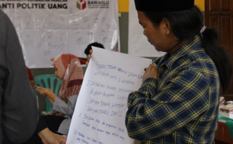 Warga Kadirejo Susun Upaya Tolak Politik Uang