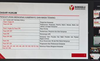 Agus Riyanto saat memaparkan materi "Identifikasi Permasalahan Hukum (Regulasi) Pada Tahapan Kampanye dan Masa Tenang