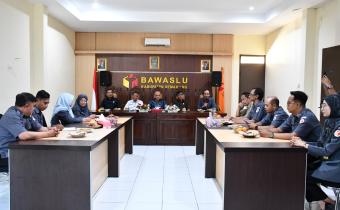 Bawaslu Kabupaten Semarang menerima kunjungan kerja DPRD Kabupaten Semarang, Senin 21 Juli 2025