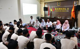 Studi Visit SMK H Moenadi Ungaran ke Bawaslu Kabupaten Semarang, Rabu 8 Oktober 2025