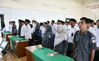 Pimpinan Bawaslu Kabupaten Semarang bersama jajaran Kementerian Agama Kabupaten Semarang pada kegiatan penandatanganan MoU Bawaslu - Kemenag, Senin 3 November 2025