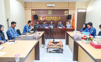 Rapat Rutin Seninan di Bawaslu Kabupaten Semarang