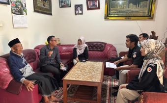 Koordinator Divisi Sumber Daya Manusia, Organisasi dan Diklat Bawaslu Kabupaten Semarang, Fithriyah mengawasi kegiatan coktas di Desa Pasekan, Kecamatan Ambarawa, Kabupaten Semarang, Kamis 20 November 2025