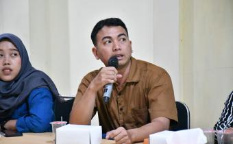 Perwakilan Komunitas GASLOER Rachmat Firdaus pada Rapat Koordinasi Pengawasan PDPB Triwulan IV Tahun 2025 pada Rabu, 3 Desember 2025.