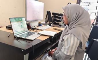 Koordinator HPS Bawaslu Kabupaten Semarang, Ummi Nu'amah Mengikuti Zoom Meeting Rapat Sosialisasi Rencana Kegiatan Pendidikan Penyelesaian Sengketa yang diselenggarakan oleh Bawaslu Provinsi Jawa Tengah, Selasa (24/02/2026)