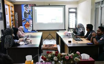 Suasana pengarahan oleh Kasubag Pengawasan Pemilu dan Humas Bawaslu Kabupaten Semarang