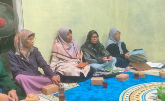 Koordinator Divisi Sumber Daya Manusia, Organisasi dan Diklat Bawaslu Kabupaten Semarang, Fithriyah dalam kegiatan Konsolidasi Demokrasi di lingkungan masyarakat Kecamatan Pabelan, Senin 2 Februari 2026