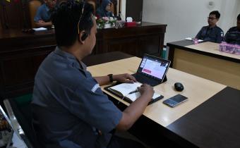 Kepala Sub bagian Penanganan Pelanggaran, Penyelesaian Sengketa Proses Pemilu dan Hukum, Virendra Eka mengikuti Rapat Rutin Mingguan Bawaslu RI pada Selasa, 31 Maret 2026.