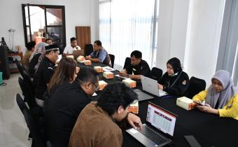 Rapat Sinkronisasi Pemutakhiran Data Pemilih Berkelanjutan Triwulan I Tahun 2026 di KPU Kabupaten Semarang, Rabu 1 April 2026